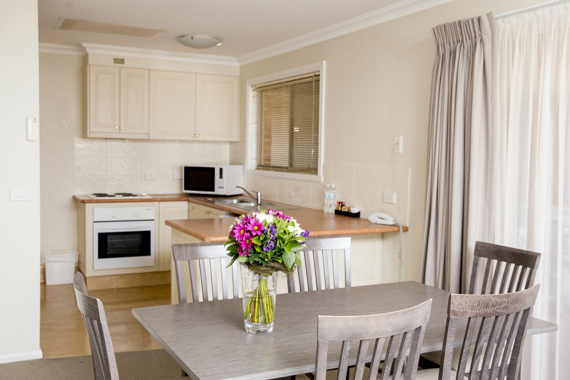 Charlotte Apartments Bathurst Kültér fotó