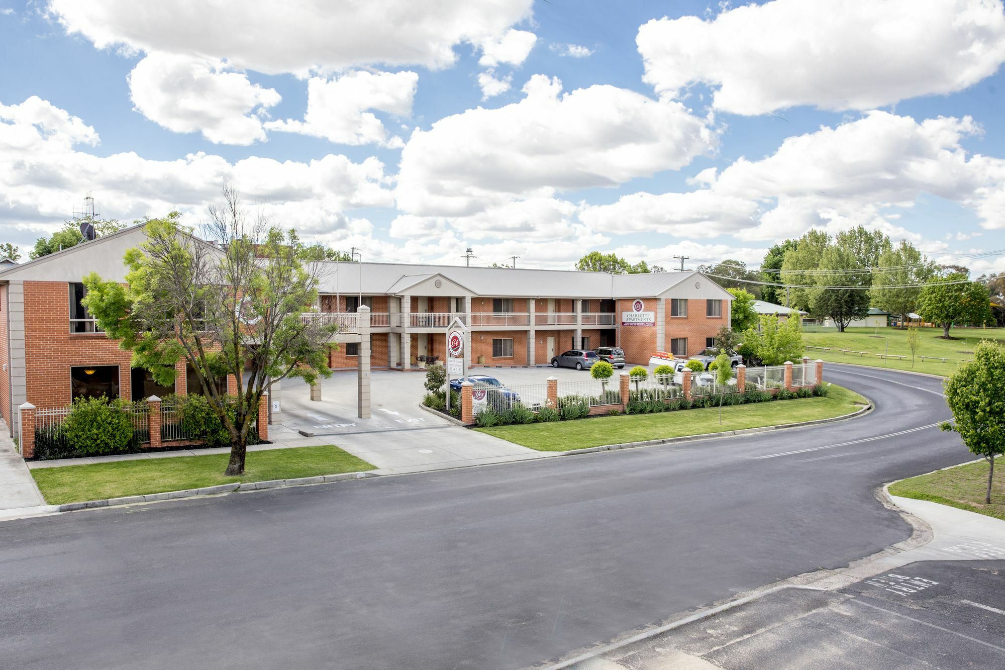 Charlotte Apartments Bathurst Kültér fotó